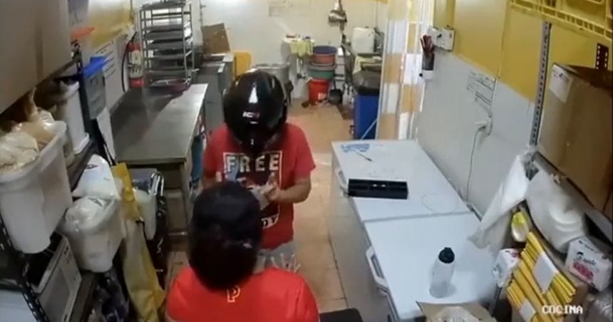 CD274349 36CD 4005 9205 4F72F1FC4031