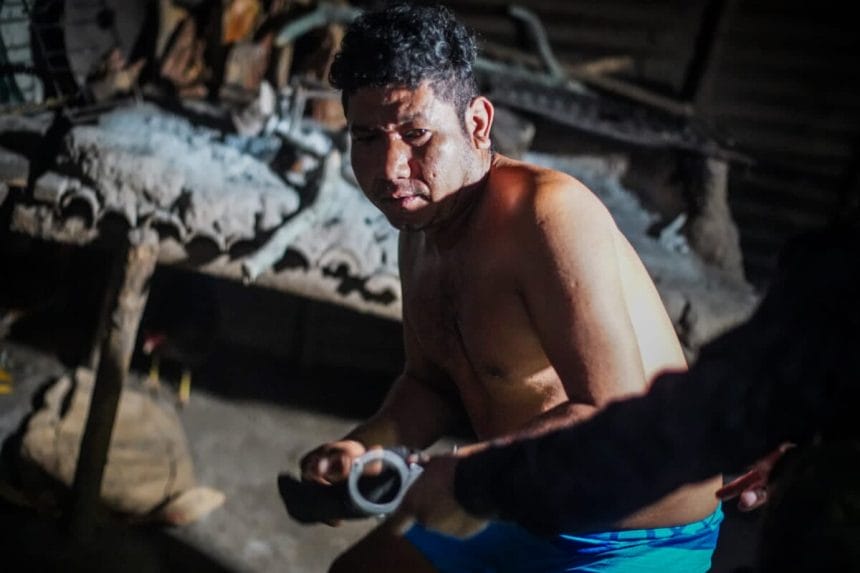 D934D350 574E 4B08 99B7 1165BD99E090