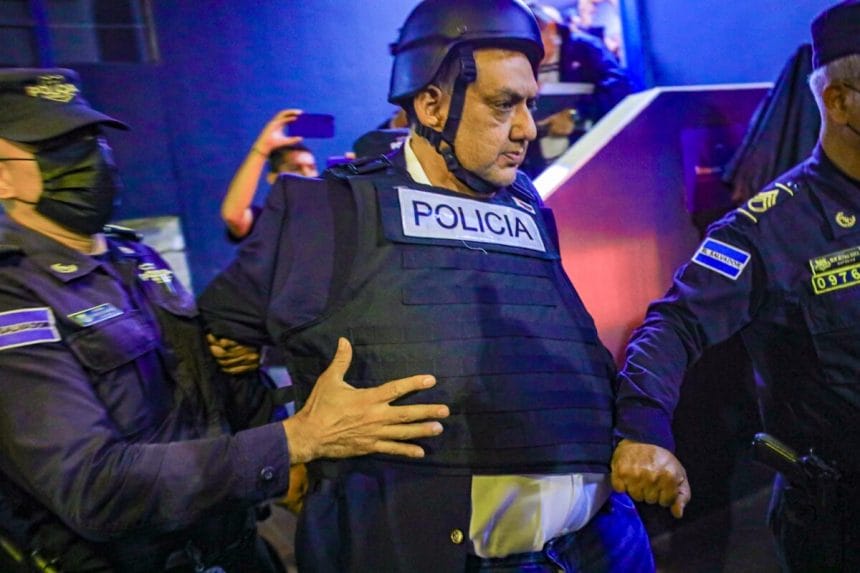 F79C44E8 62B1 4F5D 9502 C70AD4BCF4EB