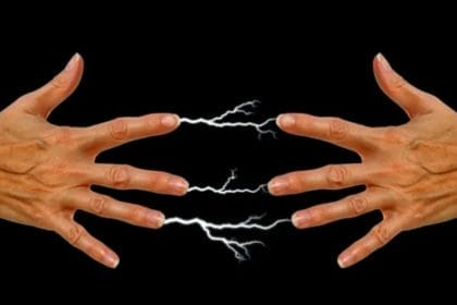 electricidadmano